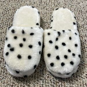 Cozy White and Black Polka Dot Slippers. Size 9-10. NWOT